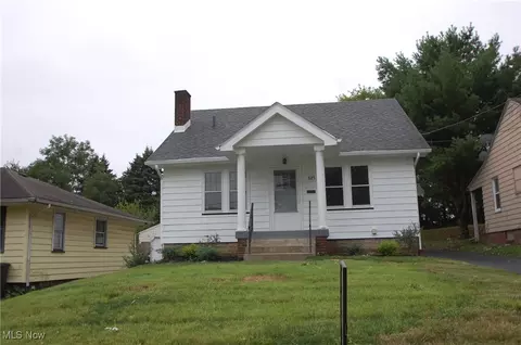 827 Roxbury Ave, Youngstown, OH 44502