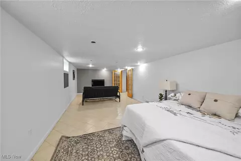 36600 Aurora Rd, Solon, OH 44139 photo 24