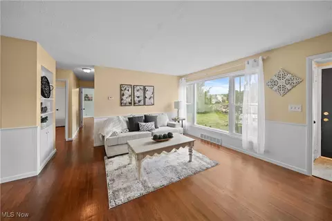 36600 Aurora Rd, Solon, OH 44139 photo 9