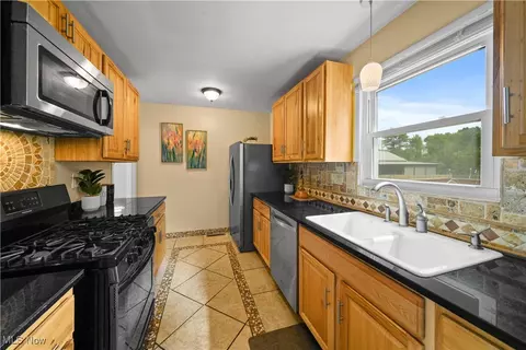36600 Aurora Rd, Solon, OH 44139 photo 13