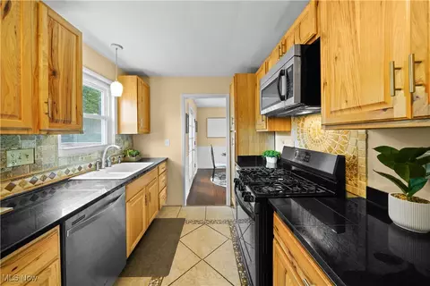 36600 Aurora Rd, Solon, OH 44139 photo 14