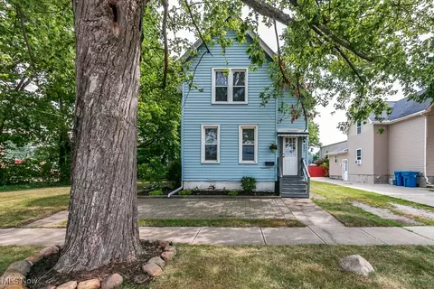 440 N St Clair St, Painesville, OH 44077