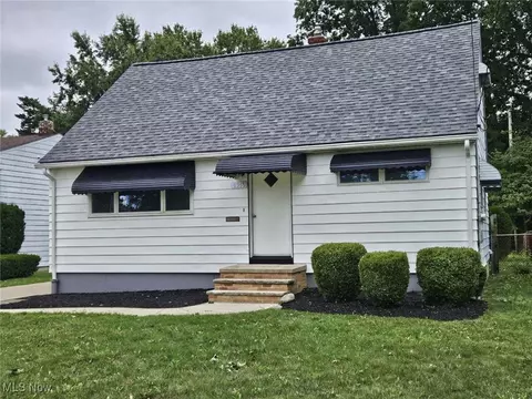 6355 Grosse Dr, Brook Park, OH 44142