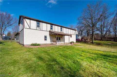 23017 Main St, Homeworth, OH 44634