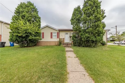 16717 Dynes Ave, Cleveland, OH 44128
