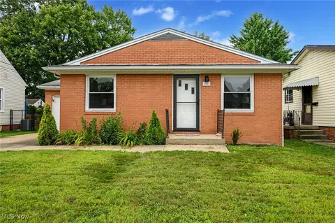 2000 Franklin Pl NW, Canton, OH 44709