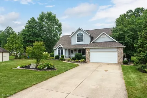 5337 Rosewood Ct, Sheffield, OH 44054