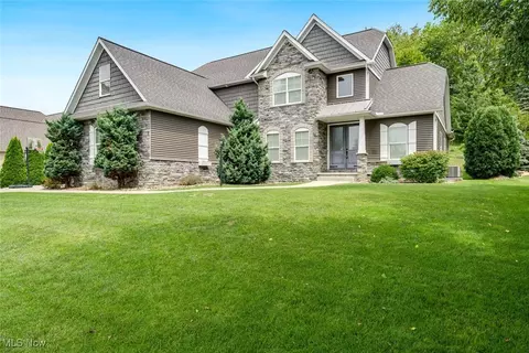4870 Shady Knoll Ave NW, Massillon, OH 44646