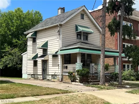3308 E 149th St, Cleveland, OH 44120