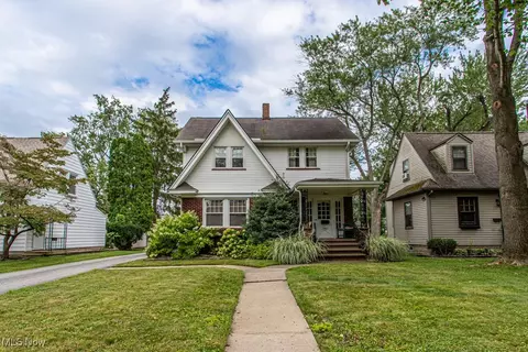 387 Central Parkway Ave SE, Warren, OH 44483