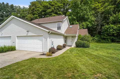 4222 Pine Dr, Rootstown, OH 44272