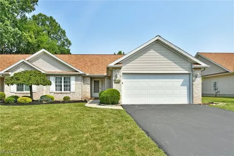 1997 E County Line Rd, Mineral Ridge, OH 44440
