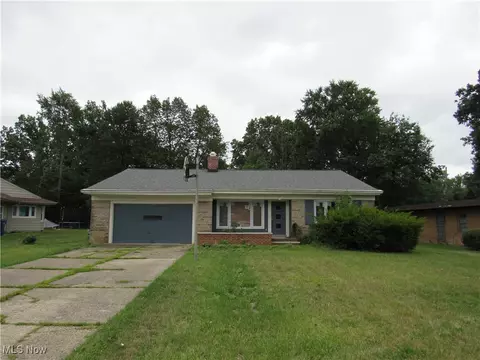 3180 Monticello Blvd, Cleveland Heights, OH 44118