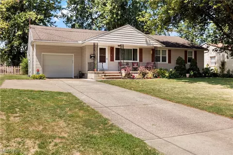 754 Brennan Dr, Amherst, OH 44001