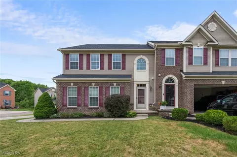 805 Millstream Run #100, Macedonia, OH 44056