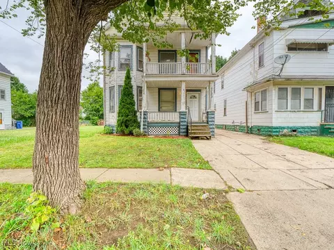 6723 Clement Ave, Cleveland, OH 44105