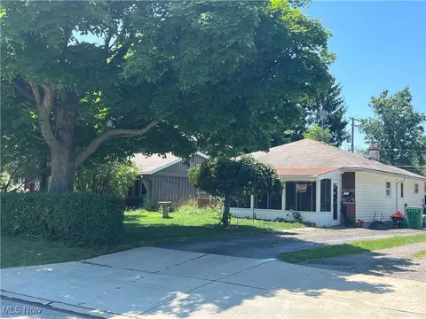 4964 Orchard Rd, Mentor, OH 44060