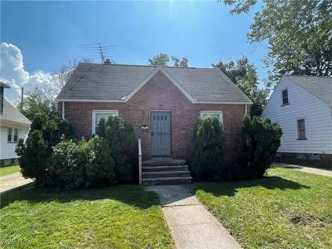 18910 Mohawk Ave, Cleveland, OH 44119