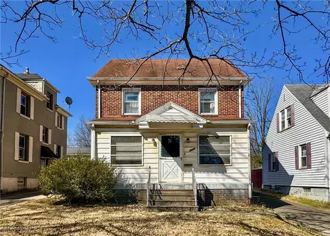 326 Pennsylvania Ave, Mcdonald, OH 44437