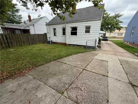 12336 Orme Rd, Garfield Heights, OH 44125 photo 20