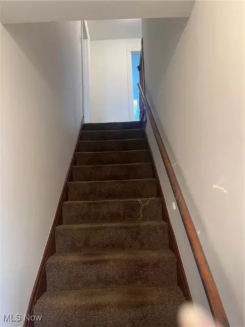 855 Packard Dr, Akron, OH 44320 photo 10