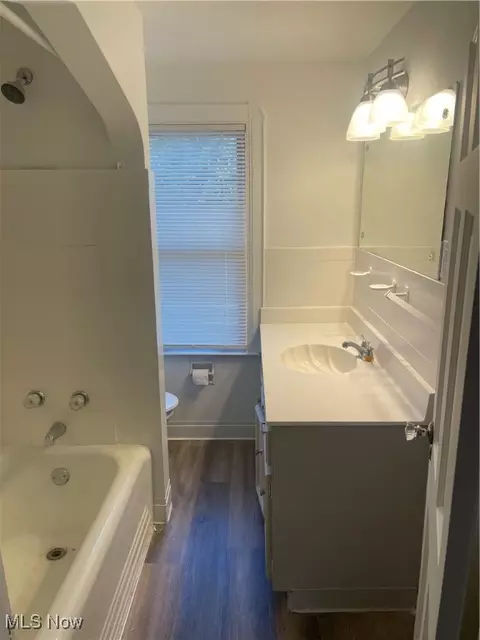 855 Packard Dr, Akron, OH 44320 photo 18