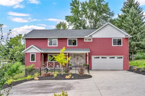 1811 Mount Pleasant St NW, North Canton, OH 44720