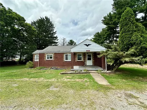 291 Morrow Ln, Wintersville, OH 43953