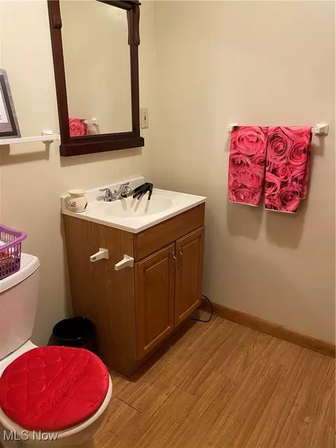 673 Babbitt Rd, Euclid, OH 44123 photo 16