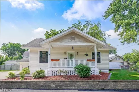 1716 Kolp Pl NW, Canton, OH 44709