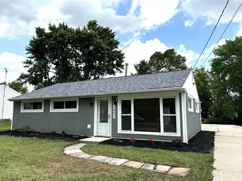 1805 Dooridge Dr, Twinsburg, OH 44087