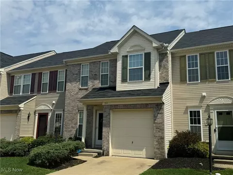 104 Limestone Ct, Berea, OH 44017