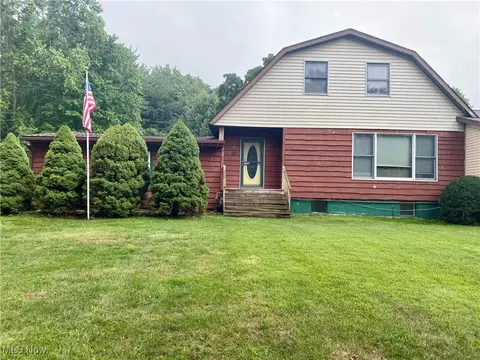 163 NE Highland Ave NE, Munroe Falls, OH 44262