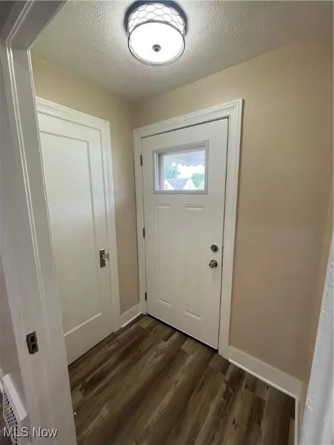 Entry Way - 5183 Thomas St, Maple Heights, OH 44137 photo 1 of 8