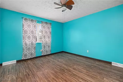 514 Hampton Dr, Elyria, OH 44035 photo 25