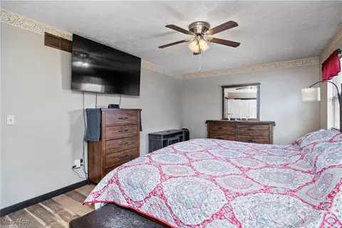 514 Hampton Dr, Elyria, OH 44035 photo 32
