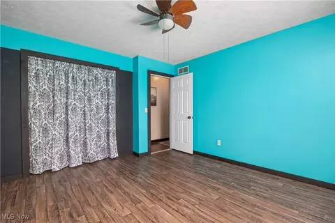 514 Hampton Dr, Elyria, OH 44035 photo 27