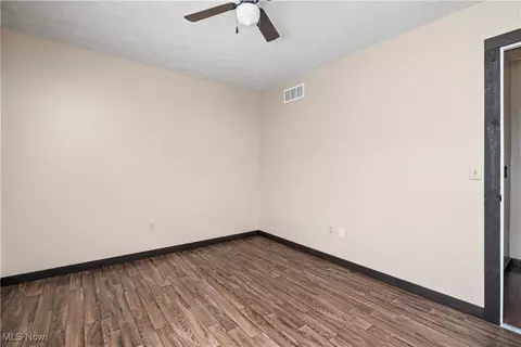 514 Hampton Dr, Elyria, OH 44035 photo 34