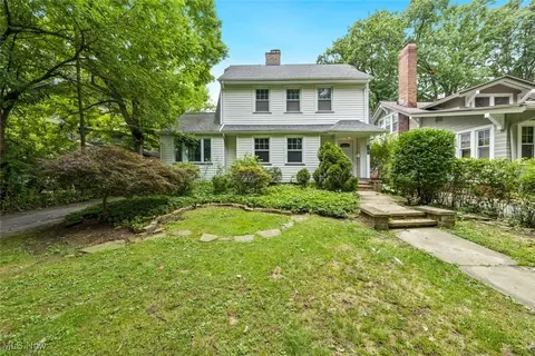 2182 Maplewood Rd, Cleveland Heights, OH 44118