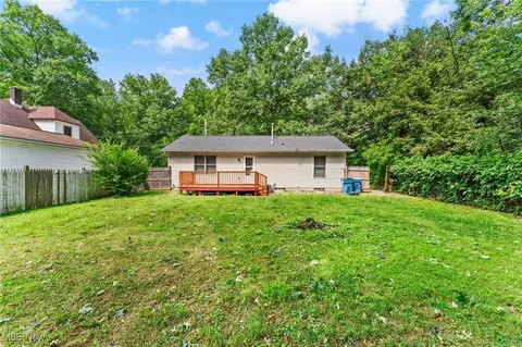 Exterior - 3741 Globe Ave, Lorain, OH 44055 photo 4 of 6