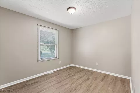Bedroom - 3741 Globe Ave, Lorain, OH 44055 photo 3 of 6