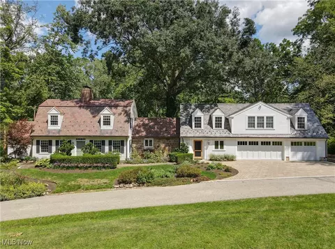 44001 Falls Rd, Hunting Valley, OH 44022