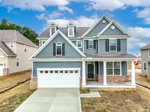765 River Run Rd, Aurora, OH 44202