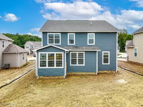 765 River Run Rd, Aurora, OH 44202 photo 2