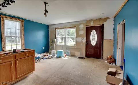 234 E Pleasant St, Coshocton, OH 43812 photo 10