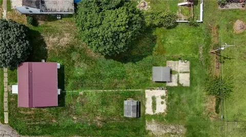 234 E Pleasant St, Coshocton, OH 43812 photo 7