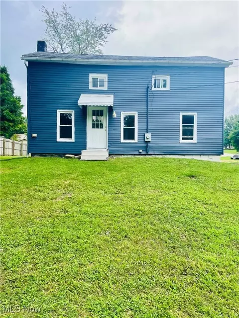 2823 E Water St, Rock Creek, OH 44084