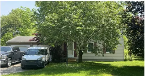 8429 Celianna Dr, Strongsville, OH 44149