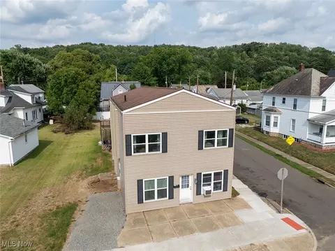 519 Fair Ave NE, New Philadelphia, OH 44663