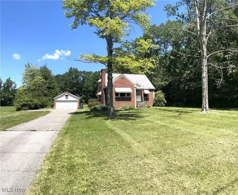 38295 Pettibone Rd, Solon, OH 44139